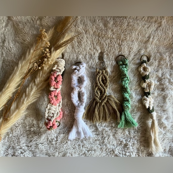 Macrame keychains - Picture 8 of 10